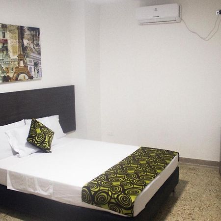 Casa Hotel Palmas Del Estadio 2 Medellín Dış mekan fotoğraf