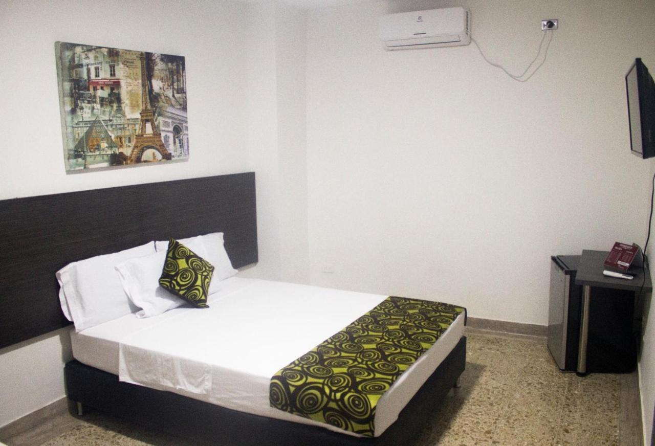Casa Hotel Palmas Del Estadio 2 Medellín Dış mekan fotoğraf